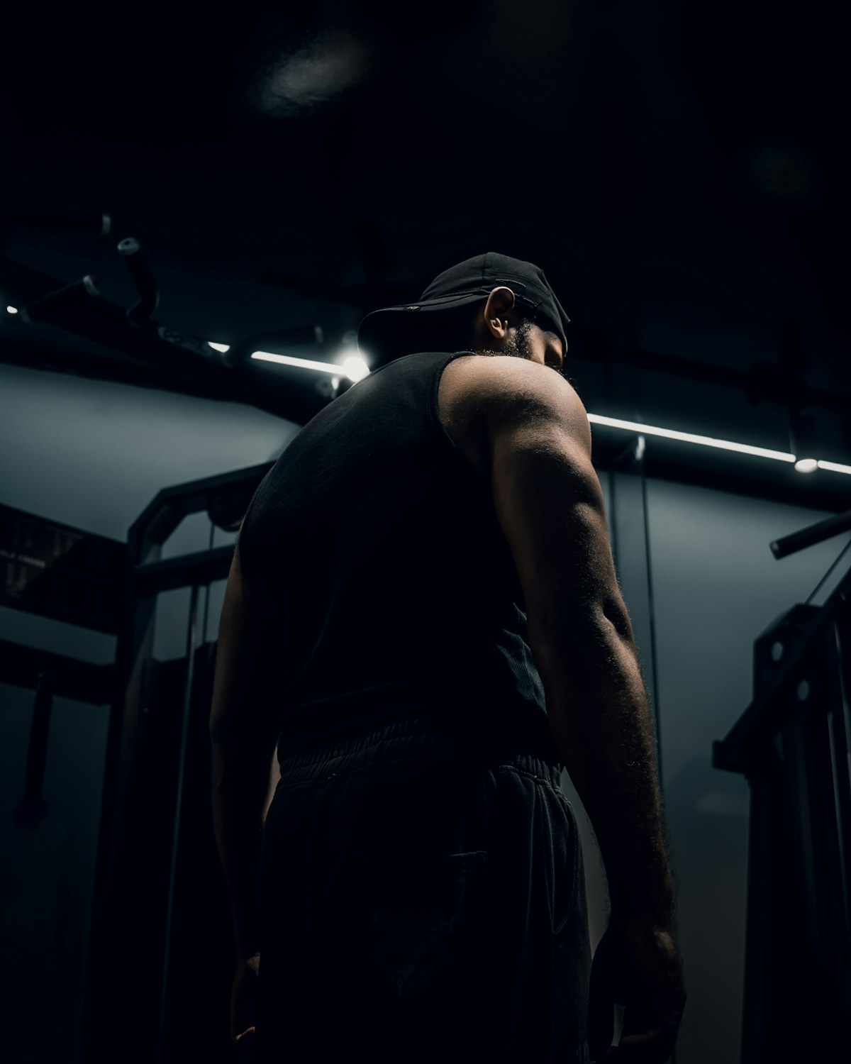 Strength & power athlete, black and white