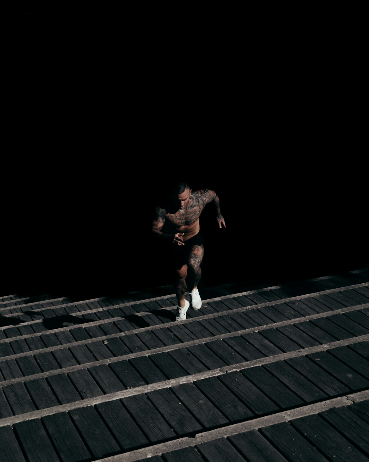 Sprint & speed athlete, black and white